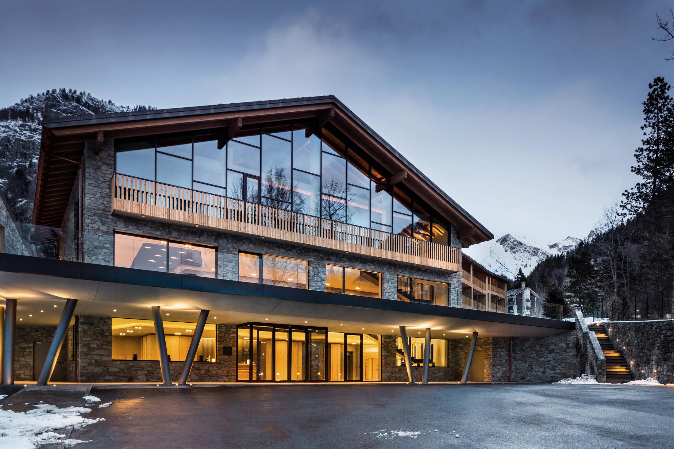 Grand Hotel Courmayeur Mont Blanc, By R Collection Hotels Exteriör bild