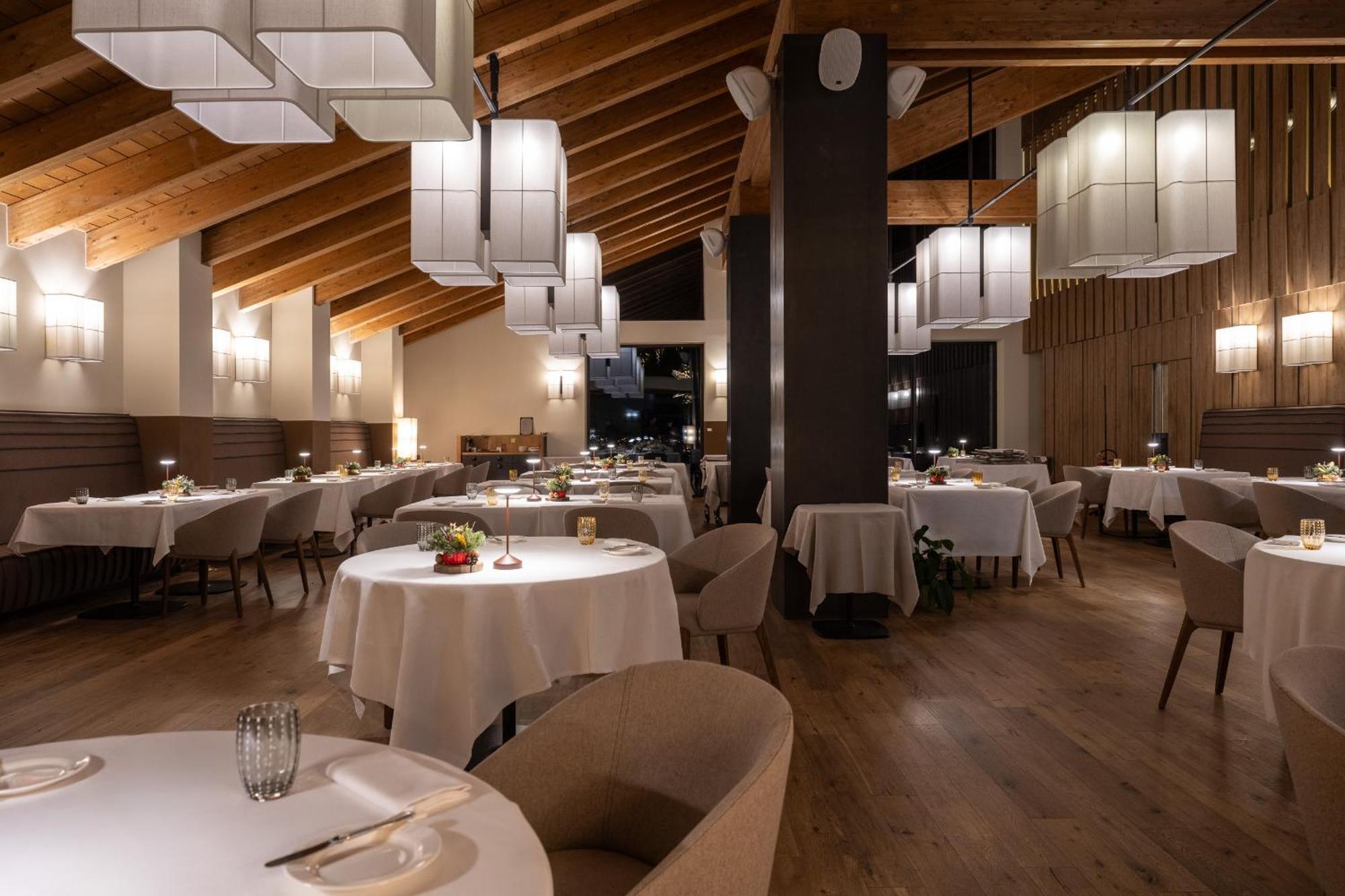 Grand Hotel Courmayeur Mont Blanc, By R Collection Hotels Exteriör bild