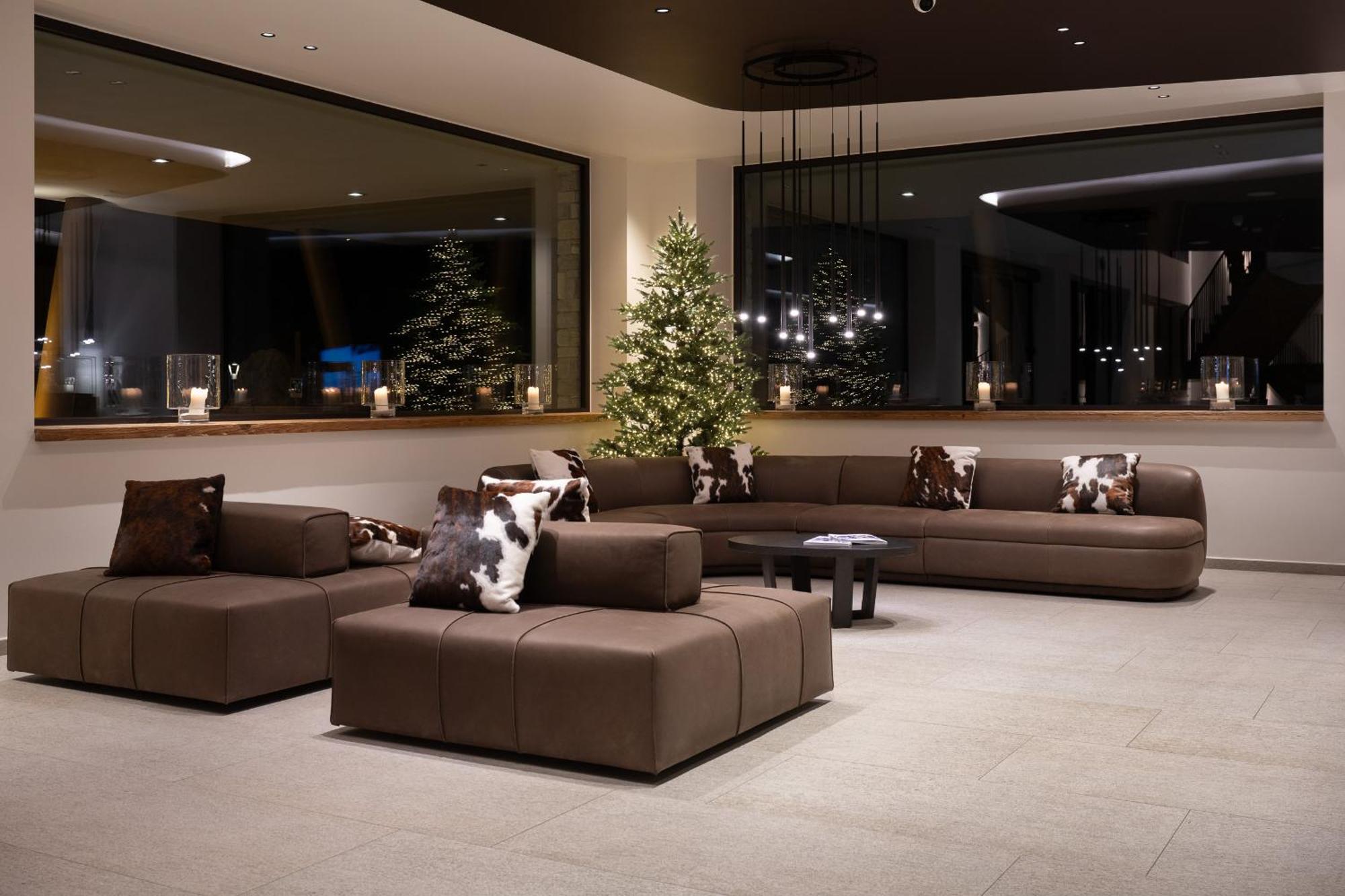Grand Hotel Courmayeur Mont Blanc, By R Collection Hotels Exteriör bild
