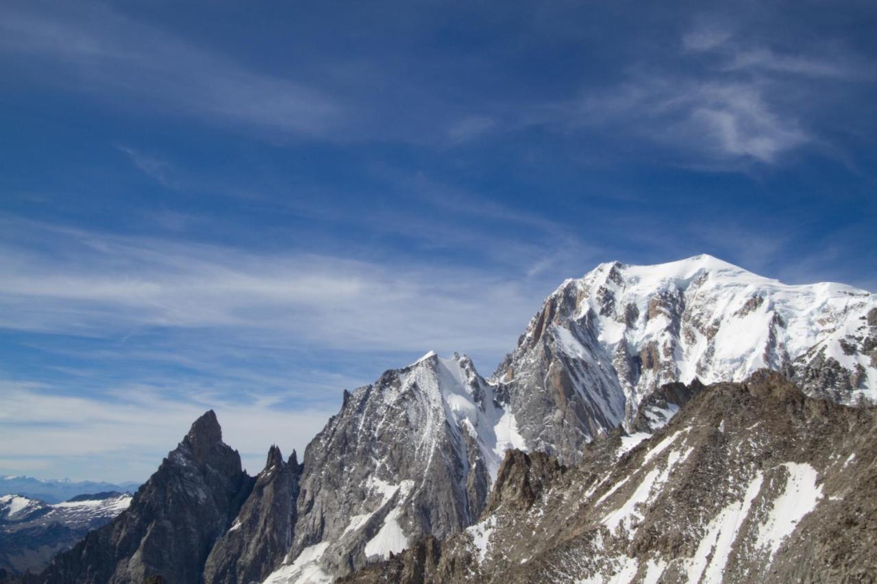 Grand Hotel Courmayeur Mont Blanc, By R Collection Hotels Exteriör bild